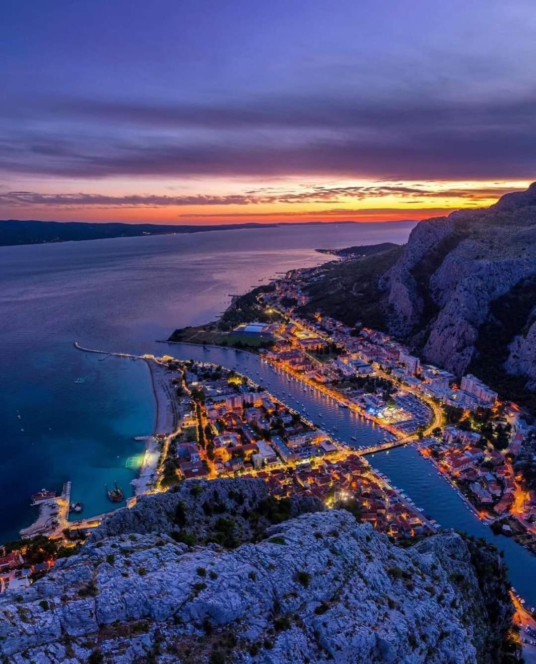 Apartment Navika Omiš Exterior foto